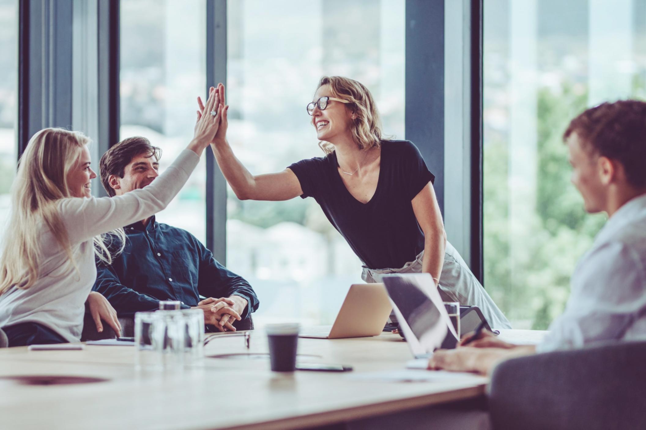 Студенты изучают японский язык онлайн через платформу Uylkatron